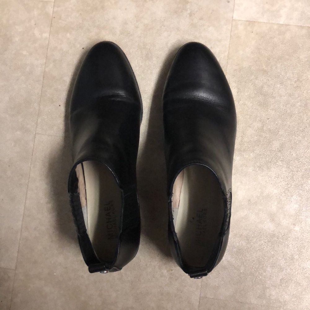 Michael Kors black leather shoes